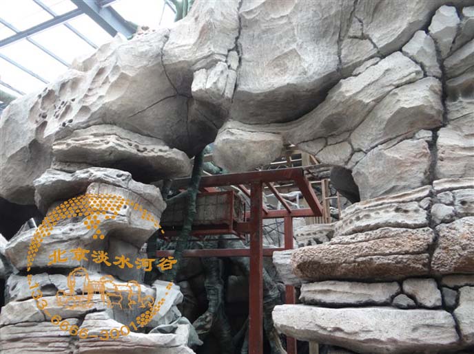 塑石假山制作和仿真樹制作有什么區(qū)別？