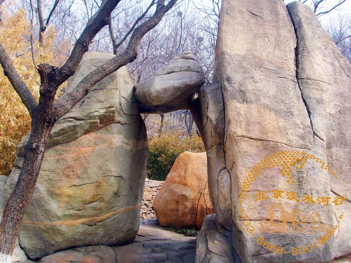 塑石假山融入城市景觀，創(chuàng)造綠色優(yōu)美環(huán)境
