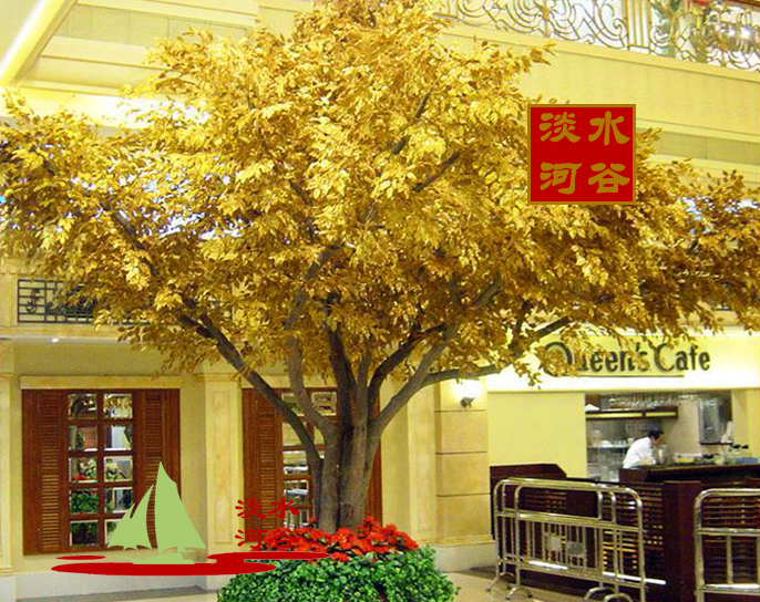 金色仿真樹，能增加喜慶氣氛，進(jìn)來(lái)瞧瞧