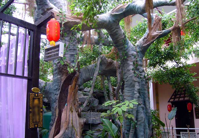 一個關(guān)于仿真榕樹的真實笑話承包了業(yè)內(nèi)多個同行的笑點(diǎn)