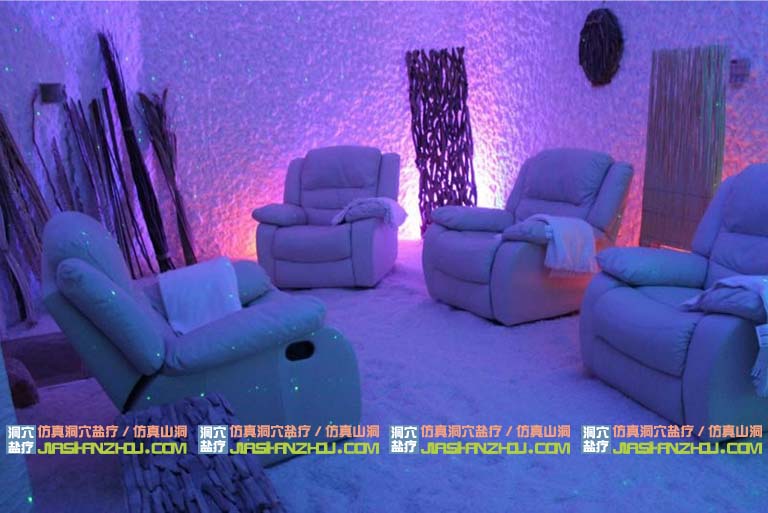 山洞鹽療館整體制作，建造于別墅樓頂?shù)乃郊腋叨他}療屋