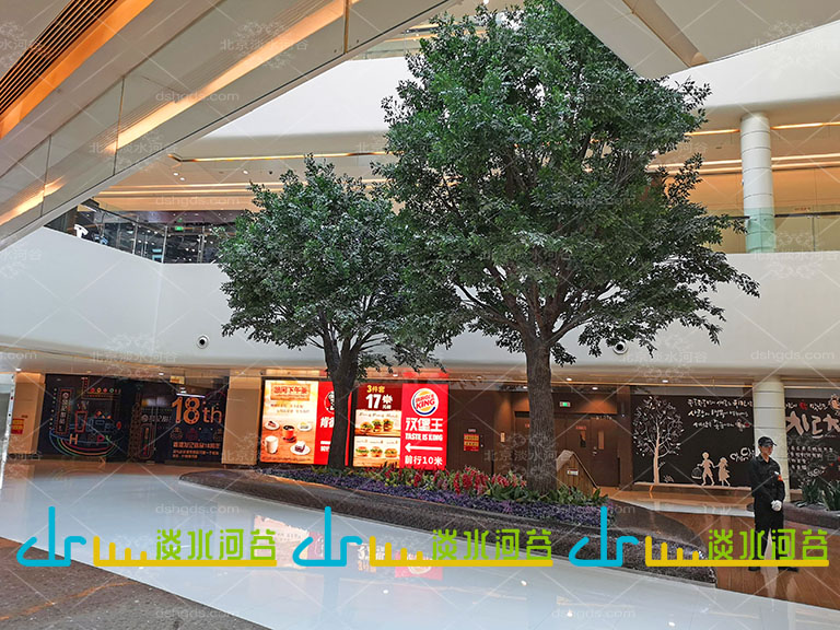 漢庭快捷酒店室內(nèi)仿真假樹(shù)由北京圣園工程制作