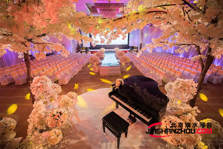 人造仿真樹(shù)婚禮裝飾讓你人生重要的一刻加奪目