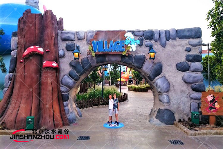 塑石假山多個(gè)造型在寧波鳳凰山主題樂(lè)園深受認(rèn)可大人小孩都喜歡