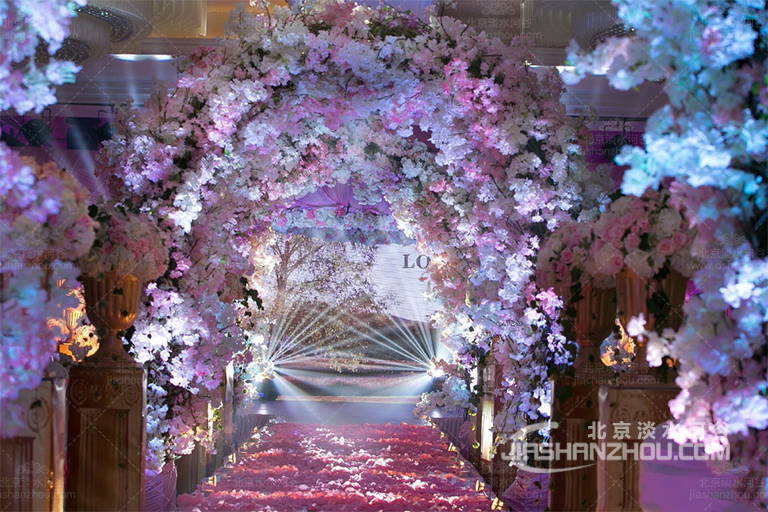 仿真樹-新娘花束與冬季花香留住美時(shí)刻