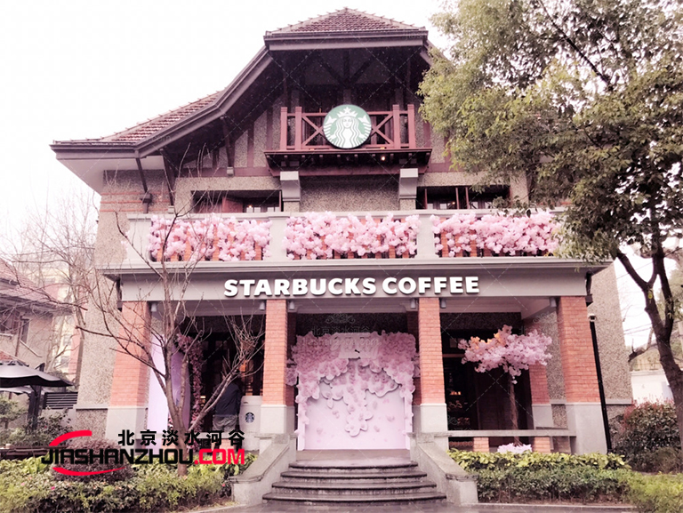 仿真樹不僅使場(chǎng)景生動(dòng)且有助于創(chuàng)造出真實(shí)自然又到美麗的物事