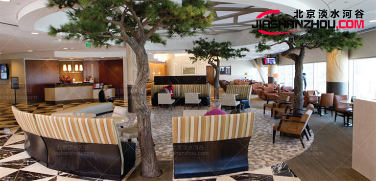 仿真樹技術(shù)的發(fā)展使我們的冬季出現(xiàn)多裝飾假樹可供選擇