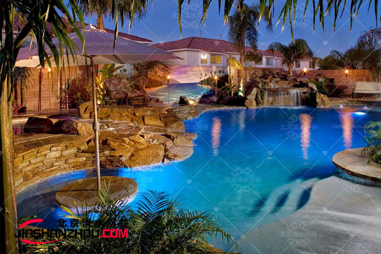 關(guān)于武漢新世界酒店園林塑石假山工程施工分層要點(diǎn)解析