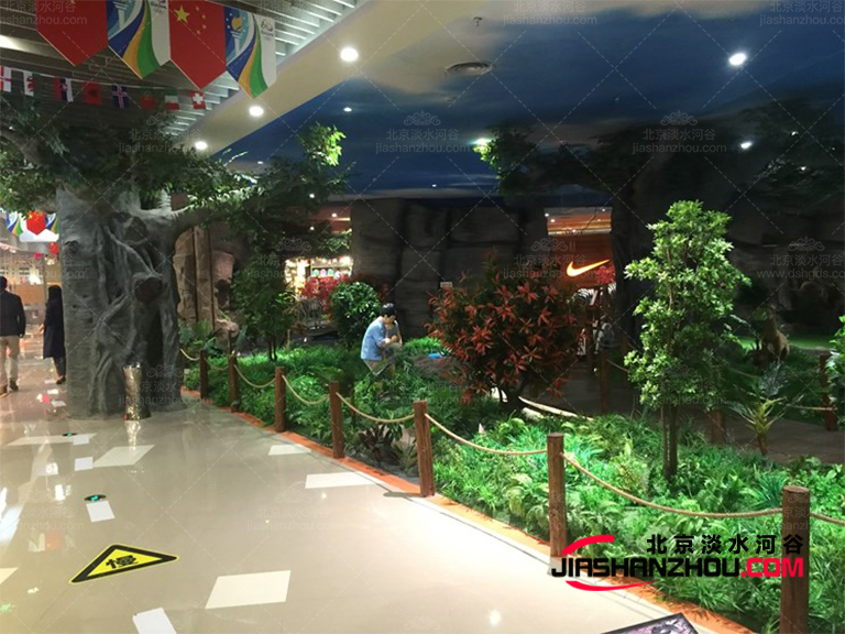 使用仿真樹就意味著低養(yǎng)護(hù)就可以坐享高級(jí)庭院美景