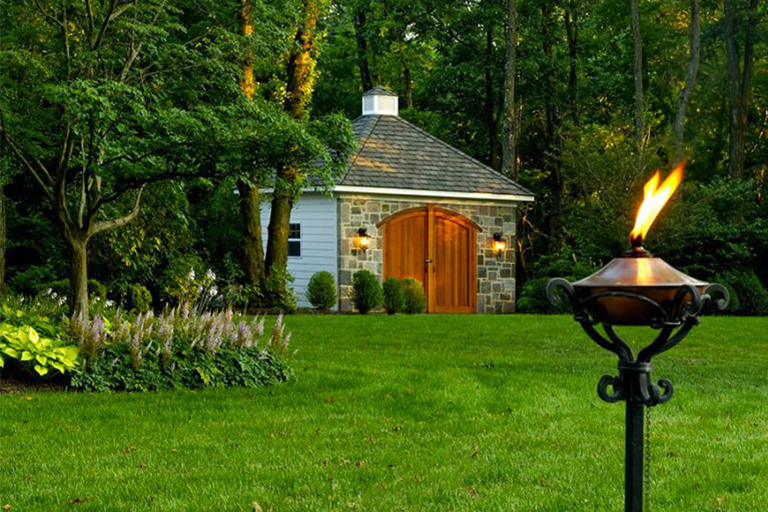 仿真樹廠家教你擁有健康草坪的負(fù)責(zé)任的方法