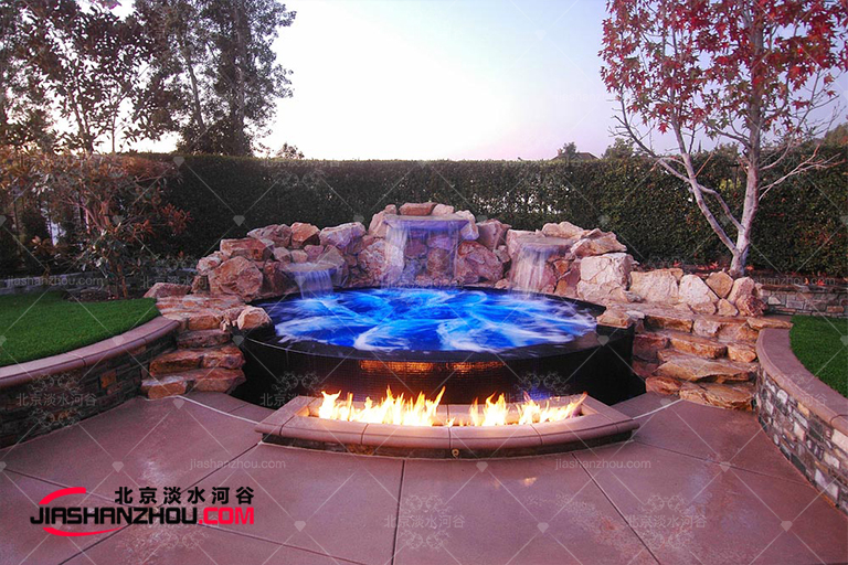 學(xué)習(xí)天港禧悅酒店是如何定制安全有效塑石假山防火防熱的