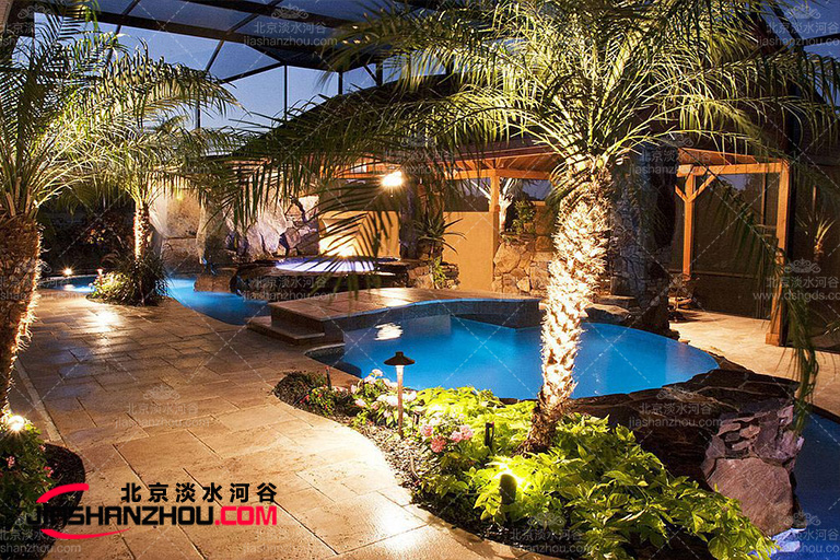 的仿真樹園林景觀幾乎也包含了聲景—水、f 、雨