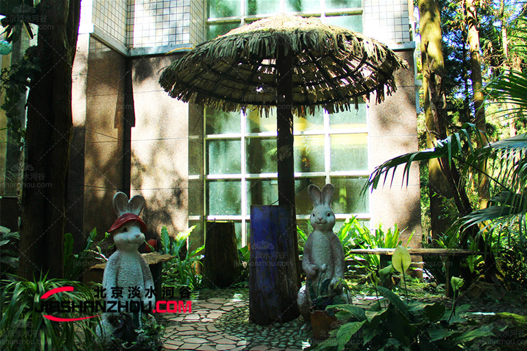 仿真樹廠家 專業(yè)生產(chǎn)各種系列室內(nèi)外仿真樹