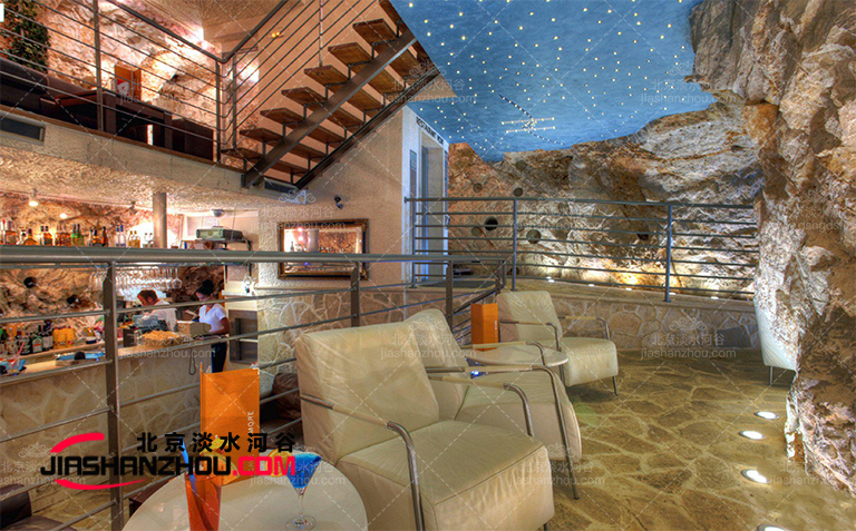 始終保持思想和創(chuàng)造力才能設(shè)計出高端洞穴酒店