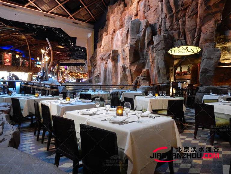 圣誕節(jié)去哪兒？去洞穴飯店體驗洞穴人的原始生活