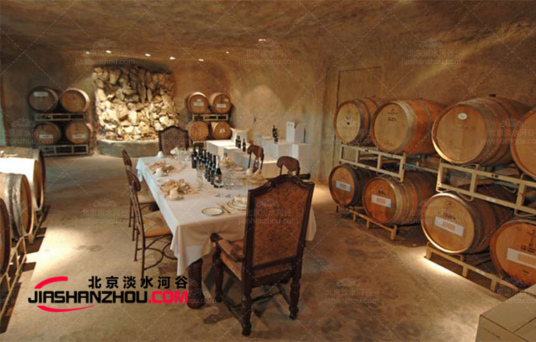 發(fā)現(xiàn)又一好去處洞窟西餐洞穴主題餐廳