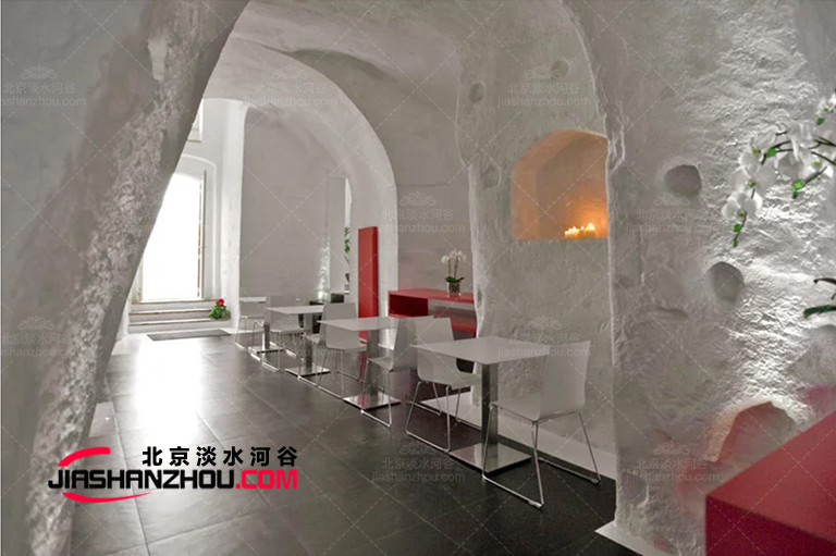 在北京海淀一家山洞式鹽療咖啡廳玩嗨了