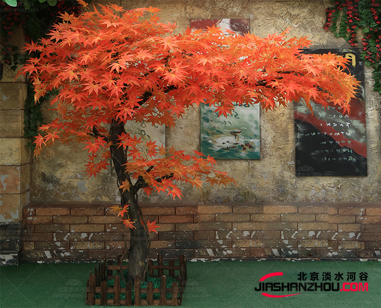 仿真樹藝術(shù)美為北京藍(lán)調(diào)園打造一片秋天的童話景象