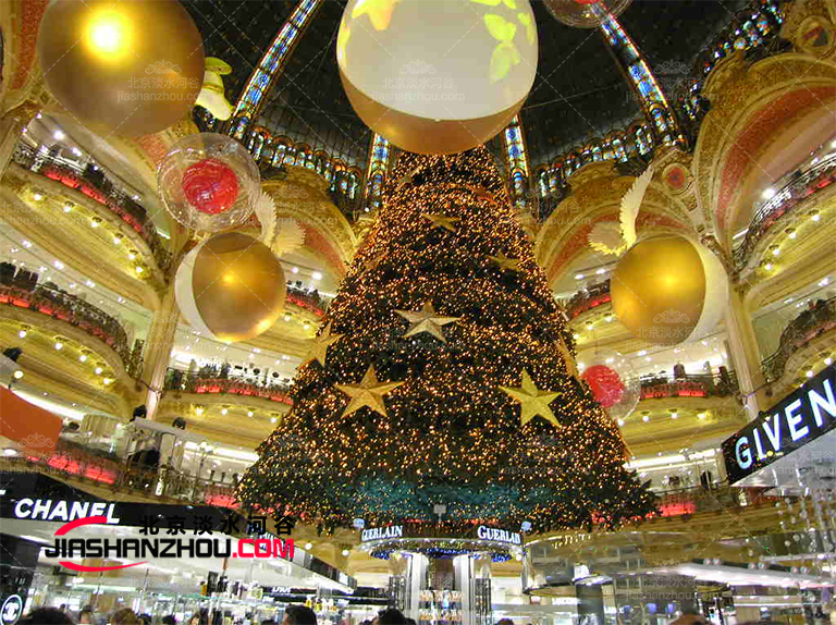 仿真樹(shù)廠家探究創(chuàng)意圣誕樹(shù)仿真樹(shù)的有趣起源