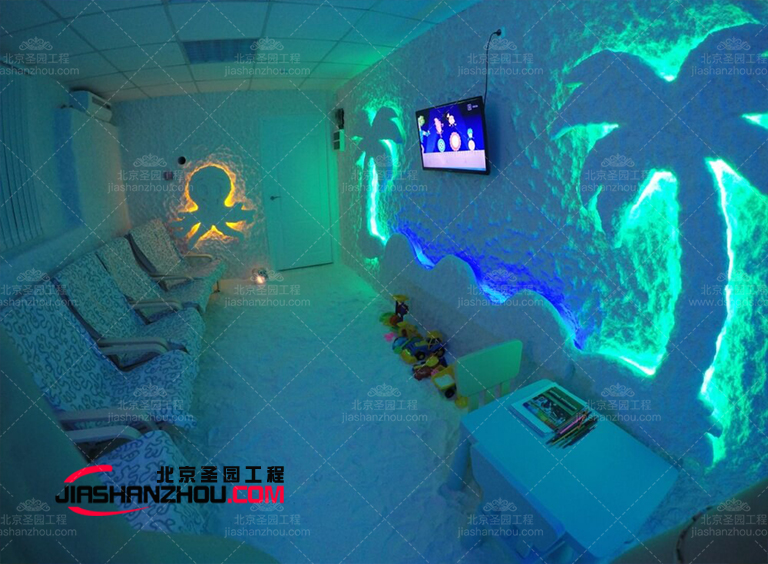 不同的家具搭配混合展示不同的汗蒸鹽療房風(fēng)格、設(shè)計(jì)或圖案