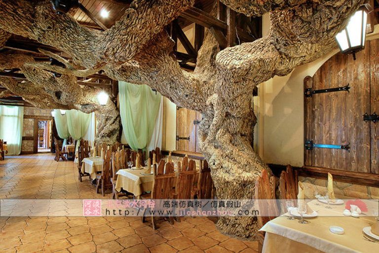 生態(tài)餐廳適合哪些仿真樹(shù)類型？生態(tài)餐廳仿真樹(shù)用什么材質(zhì)好？