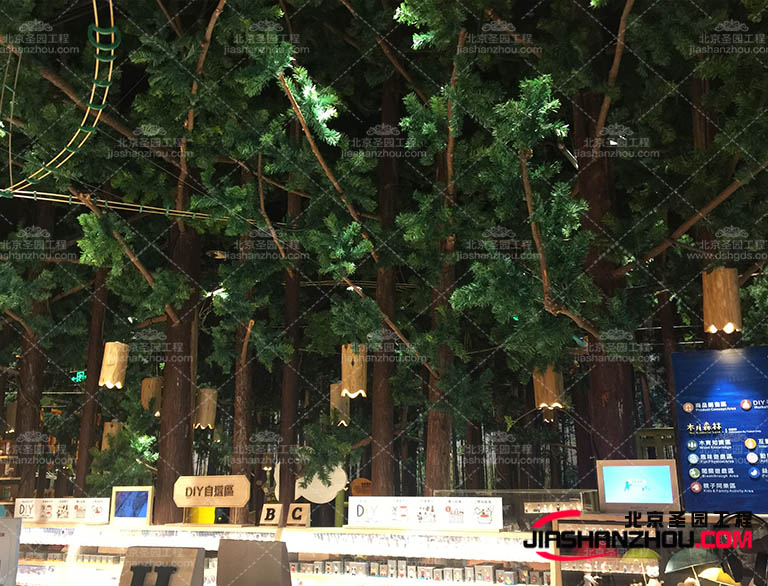 仿真樹的質量好主要是因為仿真樹采用了優(yōu)質的材料和先進的制造工藝