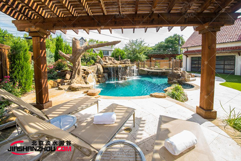 塑石假山.jpg 塑石假山