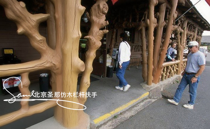jimeng-2025-06-25-4459-正在施工制作的旅游區(qū)樓梯室外安全圍欄設(shè)計(jì)制作過程，美工正在施工制作，先用鋼筋焊接....jpeg
